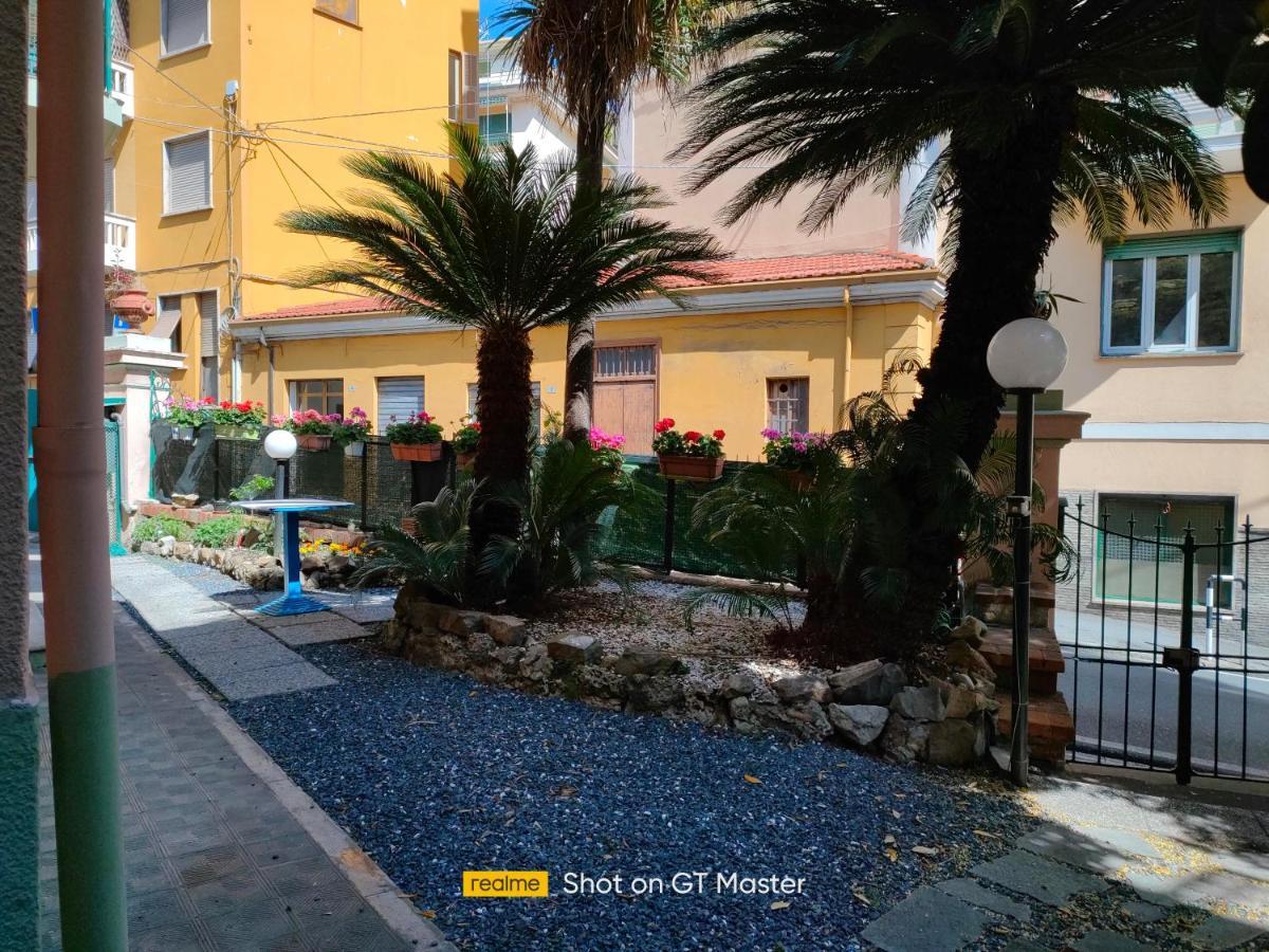 Villa Arcobaleno Rondo Garibaldi Sanremo Luaran gambar