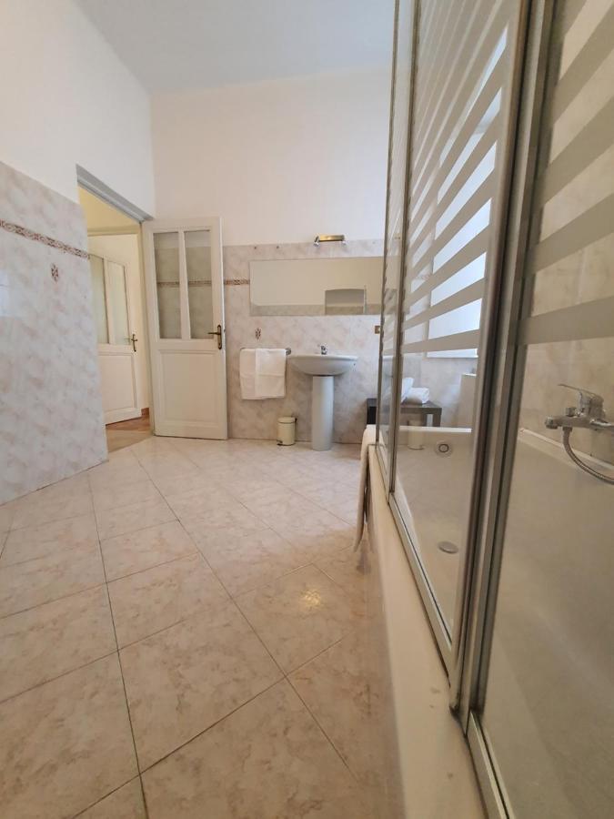 Villa Arcobaleno Rondo Garibaldi Sanremo Luaran gambar