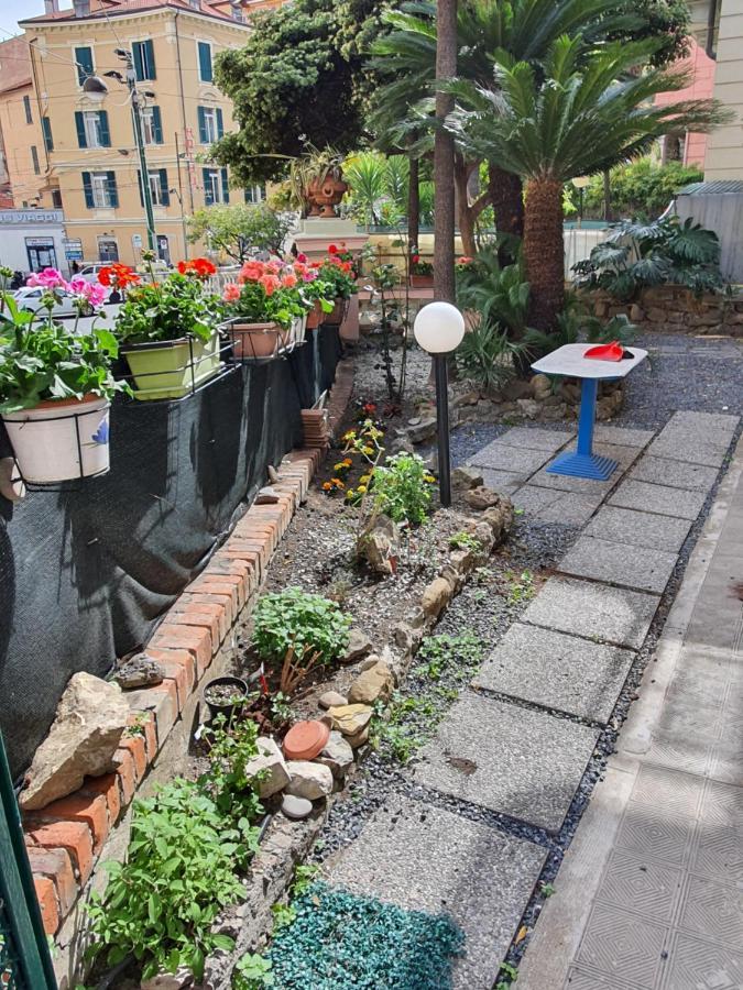 Villa Arcobaleno Rondo Garibaldi Sanremo Luaran gambar
